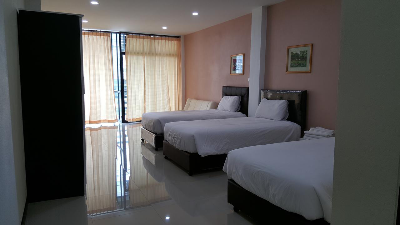 Charoensuk Grand Hotel Kabin Buri Exterior foto