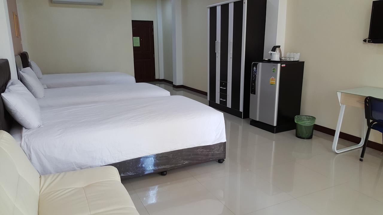 Charoensuk Grand Hotel Kabin Buri Exterior foto