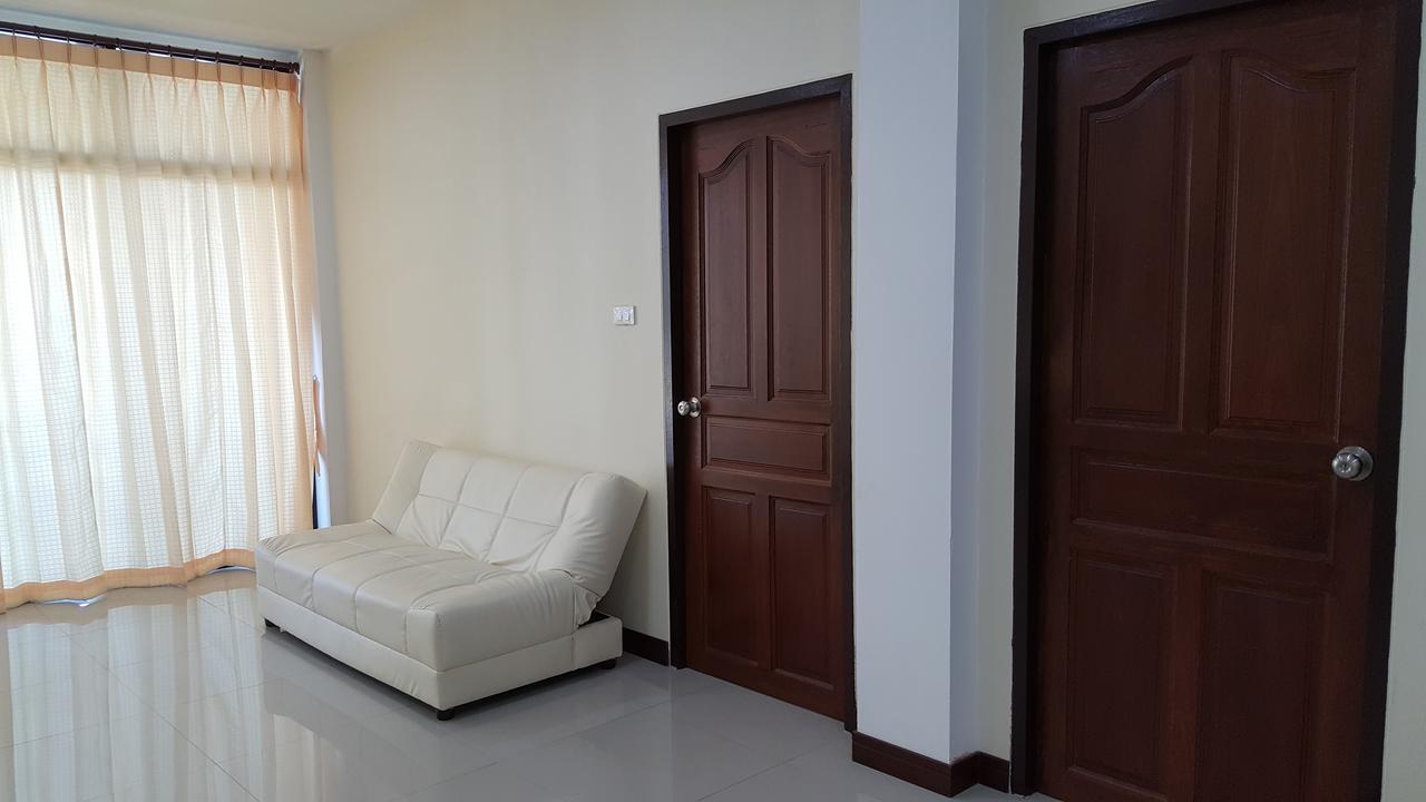 Charoensuk Grand Hotel Kabin Buri Exterior foto
